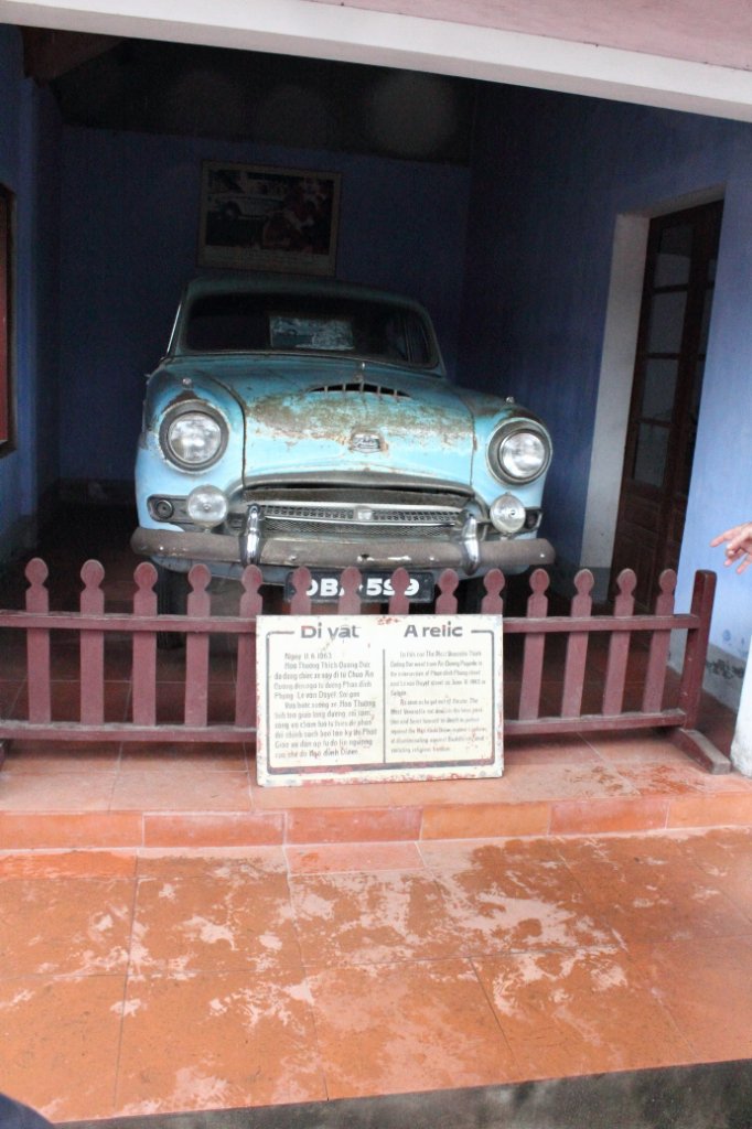 39-The car in which the monk in drove to Saigon in 1963 to protest against Buddhist discrimination.jpg - The car in which the monk in drove to Saigon in 1963 to protest against Buddhist discrimination